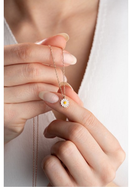 925 Ayar Gümüş Minimal Papatya Kolye fiyatları