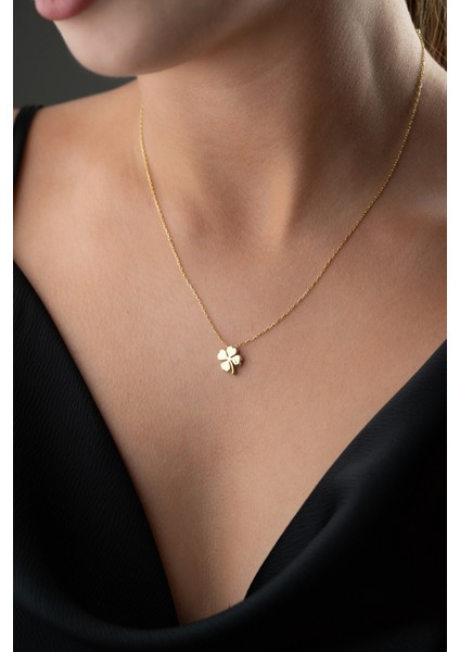 925 Ayar Gümüş Yonca Kolye