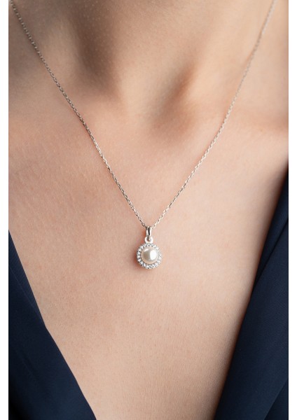 925 Ayar Gümüş Inci Model Kolye