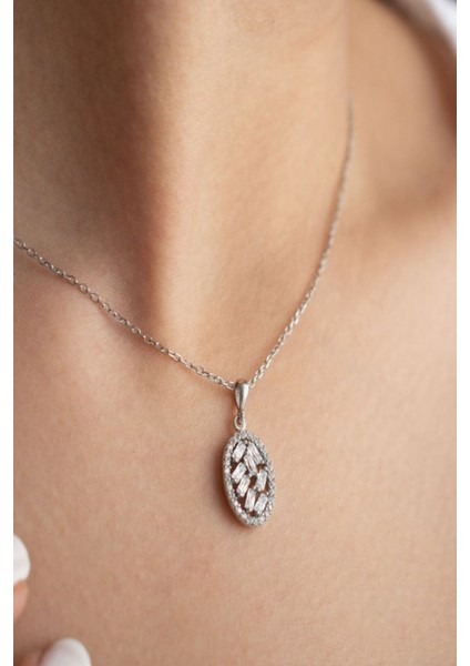 925 Ayar Gümüş Baget Taşlı Kolye