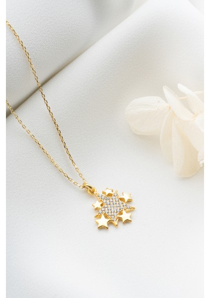 925 Ayar Gümüş Yıldızlı Kolye fırsatları