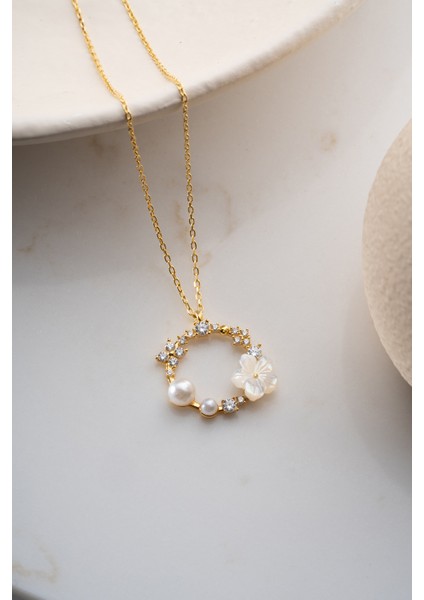 925 Ayar Gümüş Manolya Çiçeği Kolye fırsatları