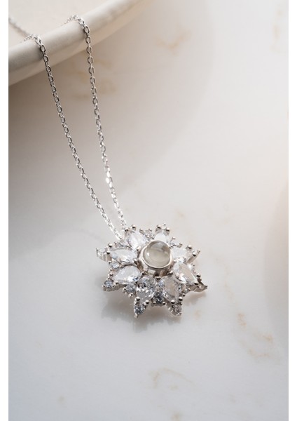 925 Ayar Gümüş 100 Dilde Seviyor Lotus Kolye indirimleri