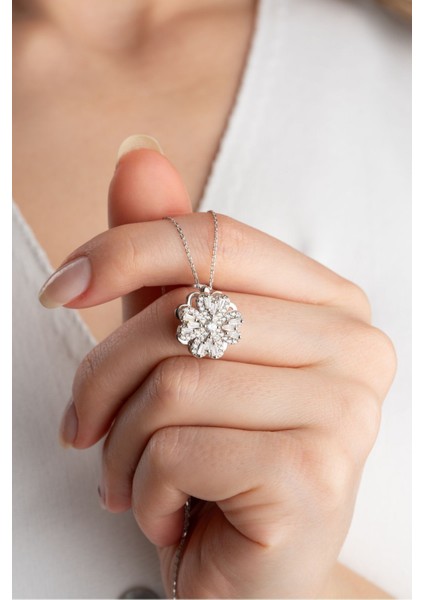 925 Ayar Dönen Yonca Gümüş Kolye modelleri