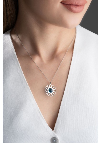 925 Ayar Gümüş Yağmur Damlası Çiçek Kolye