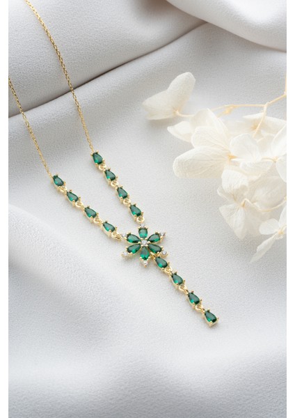 925 Ayar Gümüş Sallantılı Zümrüt Yeşili Kolye fırsatları