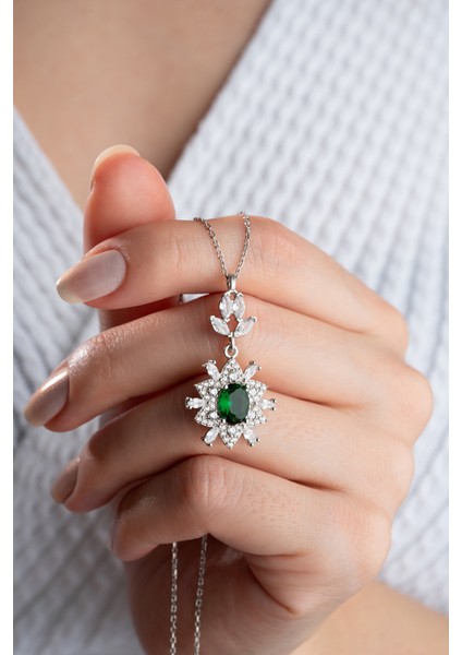 925 Ayar Gümüş Elmas Montür Zirkon Taşlı Kolye fiyatları