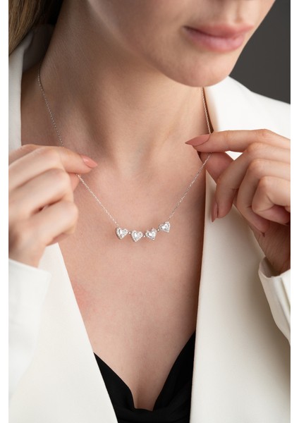 925 Ayar Gümüş Beyaz Taşlı Mıknatıslı Kalp Kolye