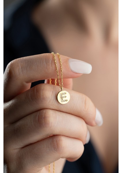 925 Ayar Gümüş Taşlı Plaka Harf Kolye fiyatları