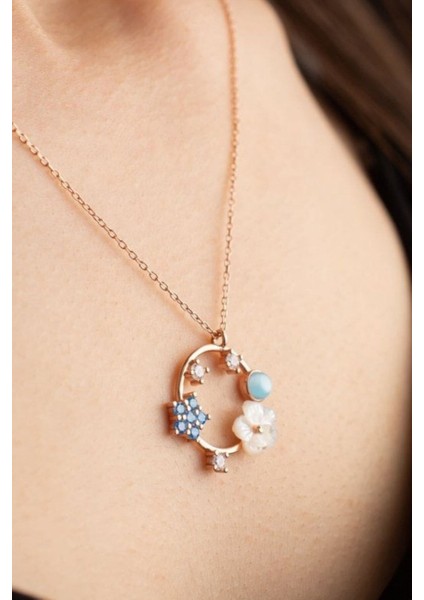 925 Ayar Gümüş Sedefli Çiçek Kolye fırsatları