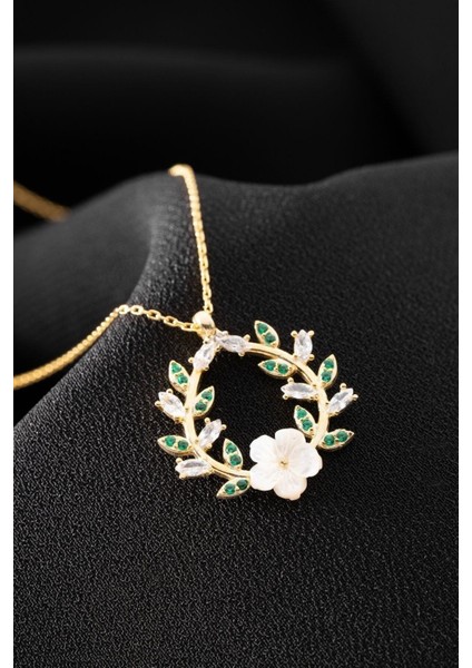 925 Ayar Gümüş Sedefli Çiçek Kolye fırsatları