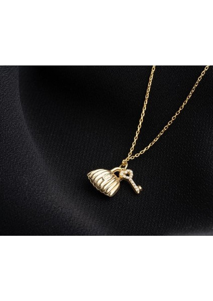 925 Ayar Gümüş Anahtarlı Kolye