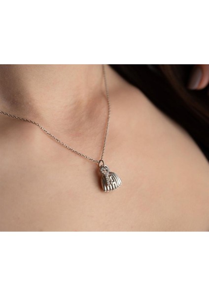 925 Ayar Gümüş Anahtarlı Kolye fırsatları