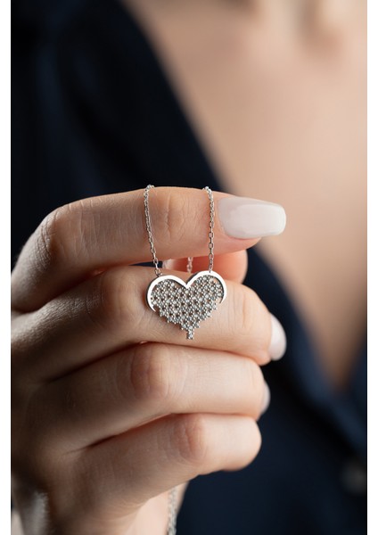 925 Ayar Gümüş Zirkon Taşlı Kalp Kolye modelleri