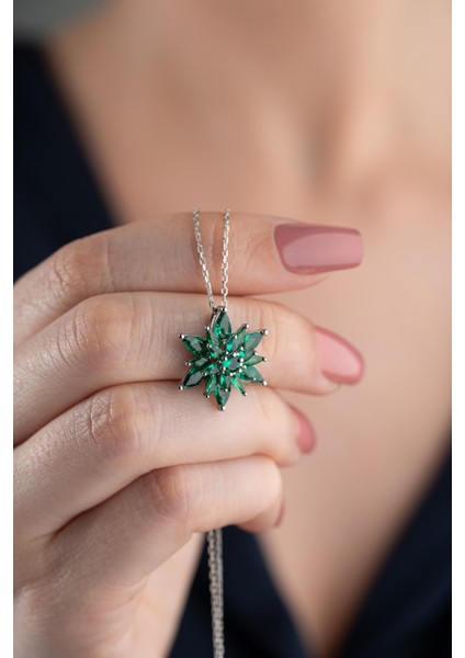 925 Ayar Gümüş Lotus Kolye