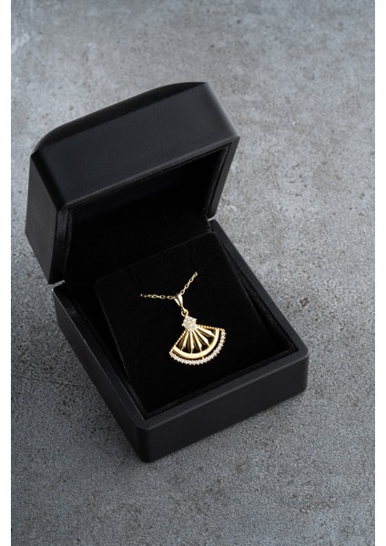 925 Ayar Gümüş Işıklı Kutuda Trende Model Kolye