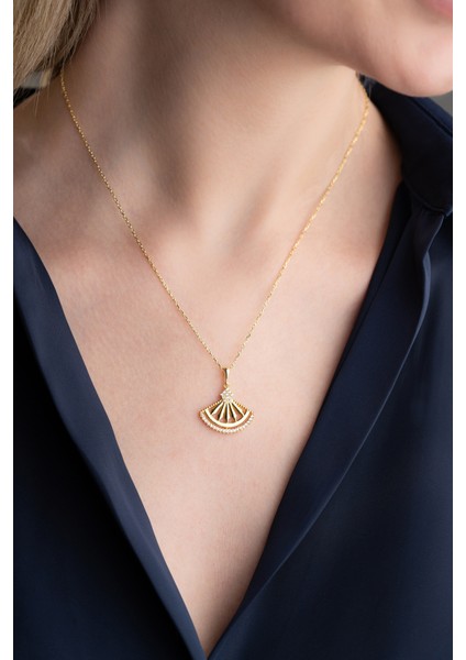 925 Ayar Gümüş Işıklı Kutuda Trende Model Kolye fırsatları