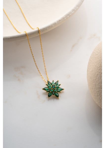 925 Ayar Gümüş Lotus Kolye fırsatları