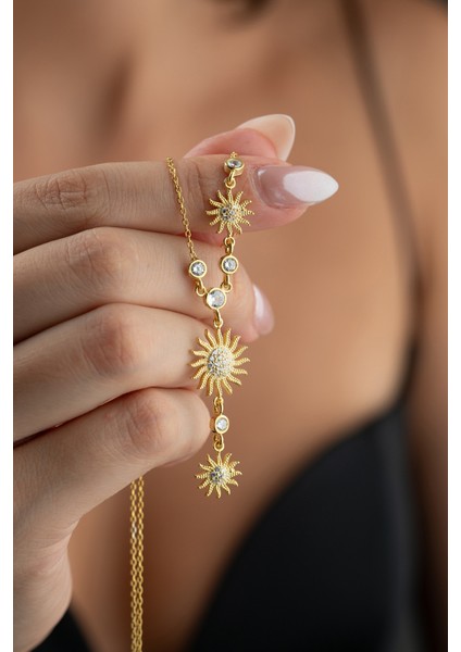 925 Ayar Gümüş Akışlı Güneş Kolye