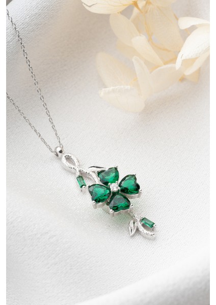 925 Ayar Gümüş Dönen Çiçek Kolye fırsatları