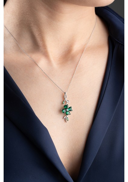 925 Ayar Gümüş Dönen Çiçek Kolye indirimleri