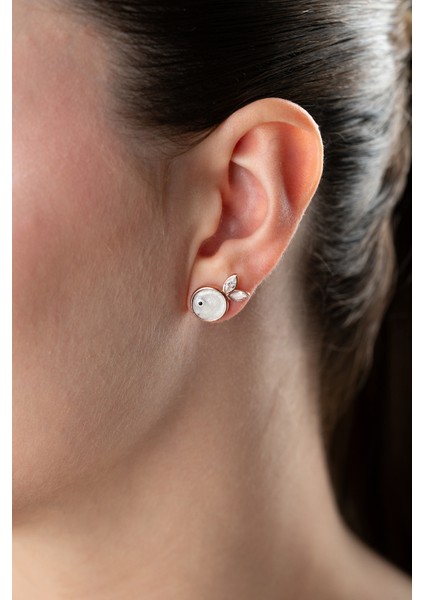 925 Ayar Gümüş Beyaz Mineli Balık Küpe