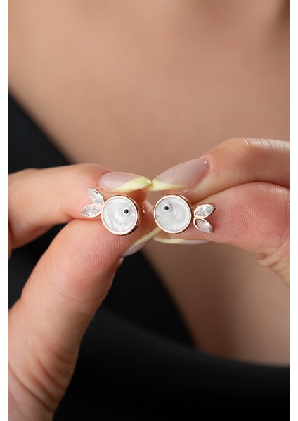 925 Ayar Gümüş Beyaz Mineli Balık Küpe modelleri