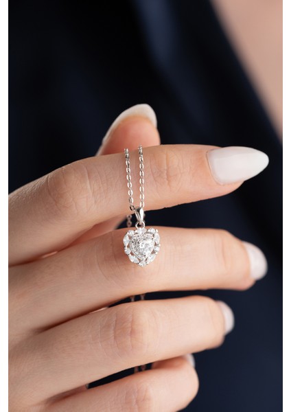 925 Ayar Gümüş Baget Detay Zirkon Taşlı Kalp Kolye fiyatları