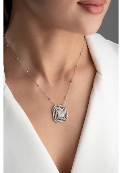 925 Ayar Gümüş Baget Taşlı Kolye fırsatları