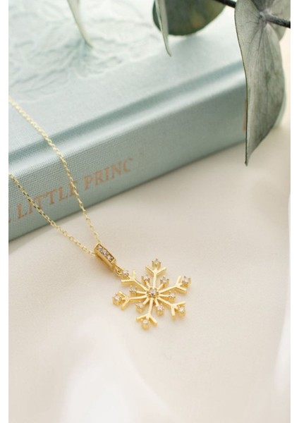 925 Ayar Gümüş Buzlu Taşlı Kartanesi Kolye