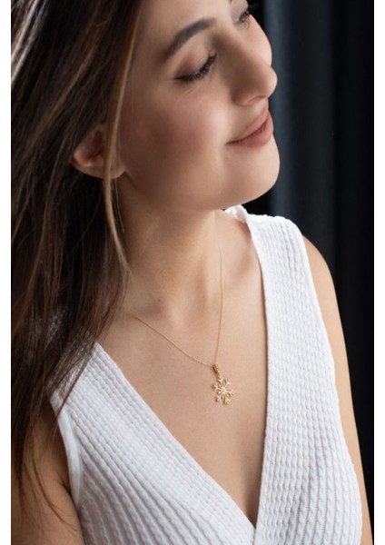 925 Ayar Gümüş Buzlu Taşlı Kartanesi Kolye modelleri