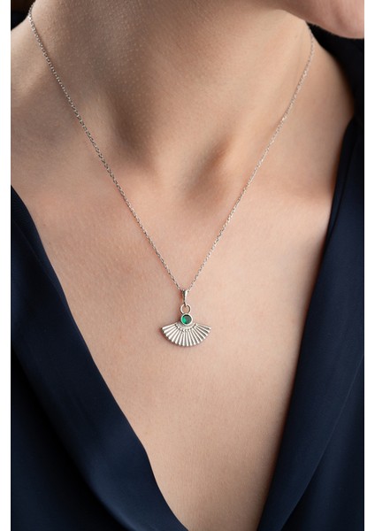 925 Ayar Gümüş Yelpaze Model Kolye