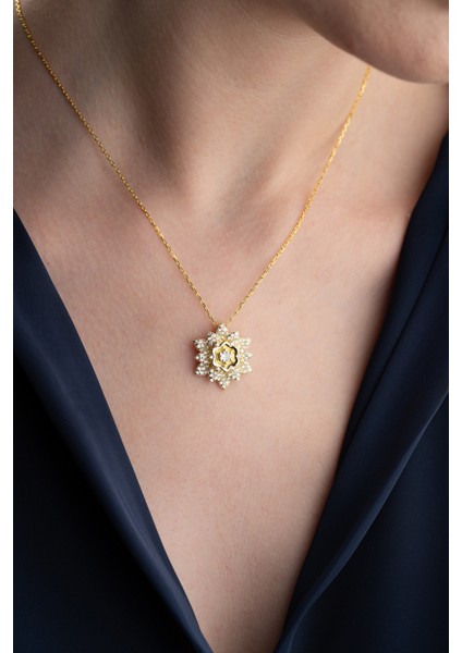 925 Ayar Gümüş Lotus Çiçeği Kolye