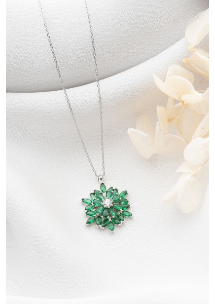 925 Ayar Gümüş Dönen Büyük Lotus Çiçeği Kolye