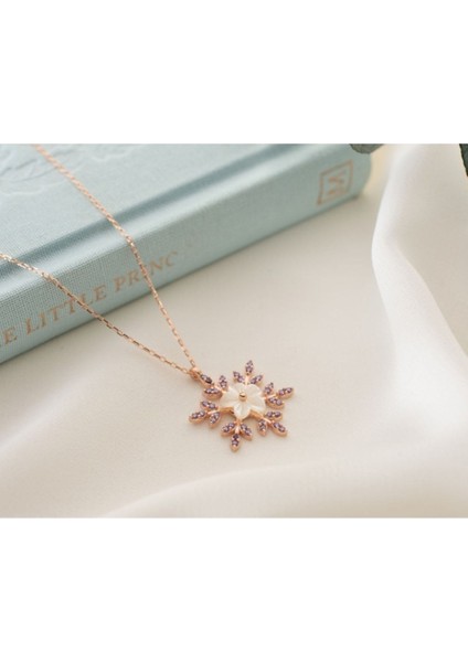 925 Ayar Gümüş Sedefli Güllü Kartanesi Kolye