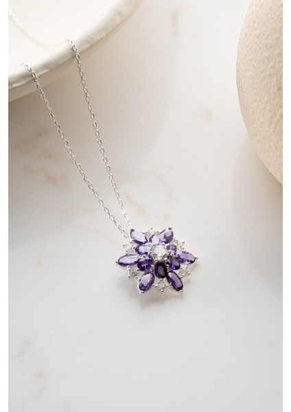 925 Ayar Gümüş Mor Oval Zirkon Taşlı Lotus modelleri