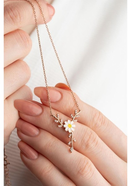 925 Ayar Gümüş Daldaki Papatya Kolye modelleri