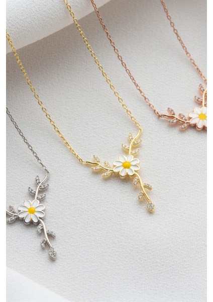 925 Ayar Gümüş Daldaki Papatya Kolye fırsatları