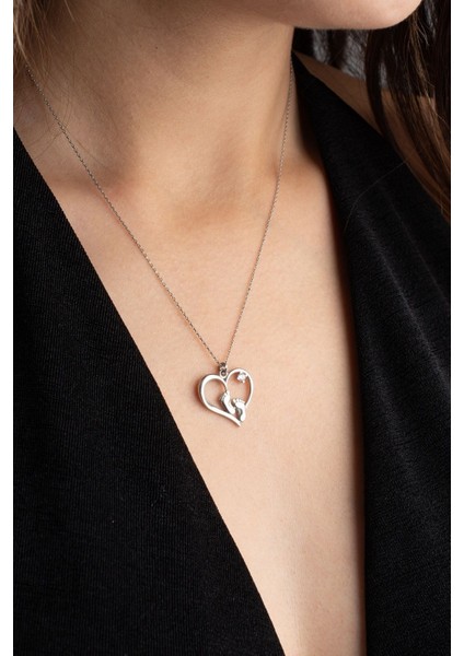 925 Ayar Gümüş Kalpli Ayak Izi Kolye