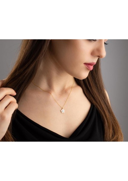 925 Ayar Gümüş Mineli Çiçek Kolye modelleri