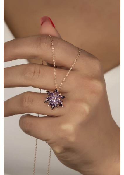 925 Ayar Gümüş 4 Katman Mor Lotus Çiçeği Kolye modelleri