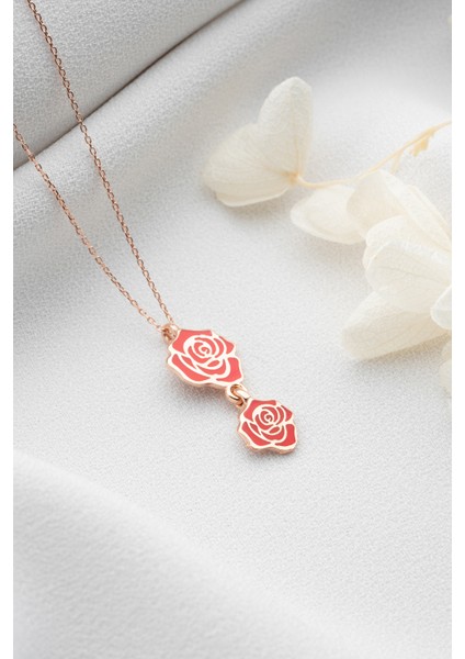 925 Ayar Gümüş Güllü Kolye fırsatları