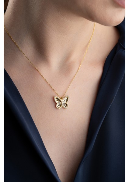 925 Ayar Gümüş Işıklı Kutuda Kelebek Model Kolye modelleri