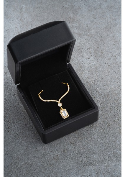 925 Ayar Gümüş Işıklı Kutuda Gold Baget Kolye