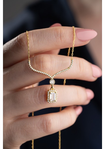 925 Ayar Gümüş Işıklı Kutuda Gold Baget Kolye fiyatları