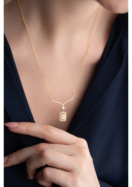 925 Ayar Işıklı Kutuda Baget Gold Kolye indirimleri