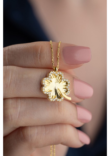 925 Ayar Gümüş Işıklı Kutuda Yonca Kolye fiyatları