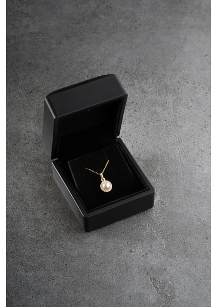 925 Ayar Gümüş Işıklı Kutuda Inci Model Kolye