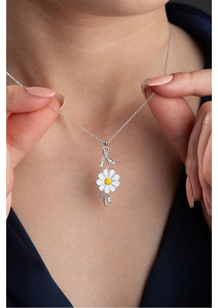 925 Ayar Gümüş Mineli Dönen Papatya Kolye modelleri