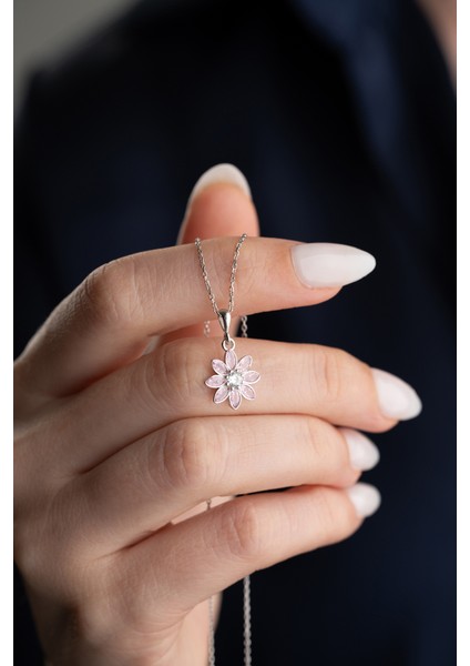 925 Ayar Gümüş Işıklı Kutu Pembe Taşlı Lotus Kolye indirimleri